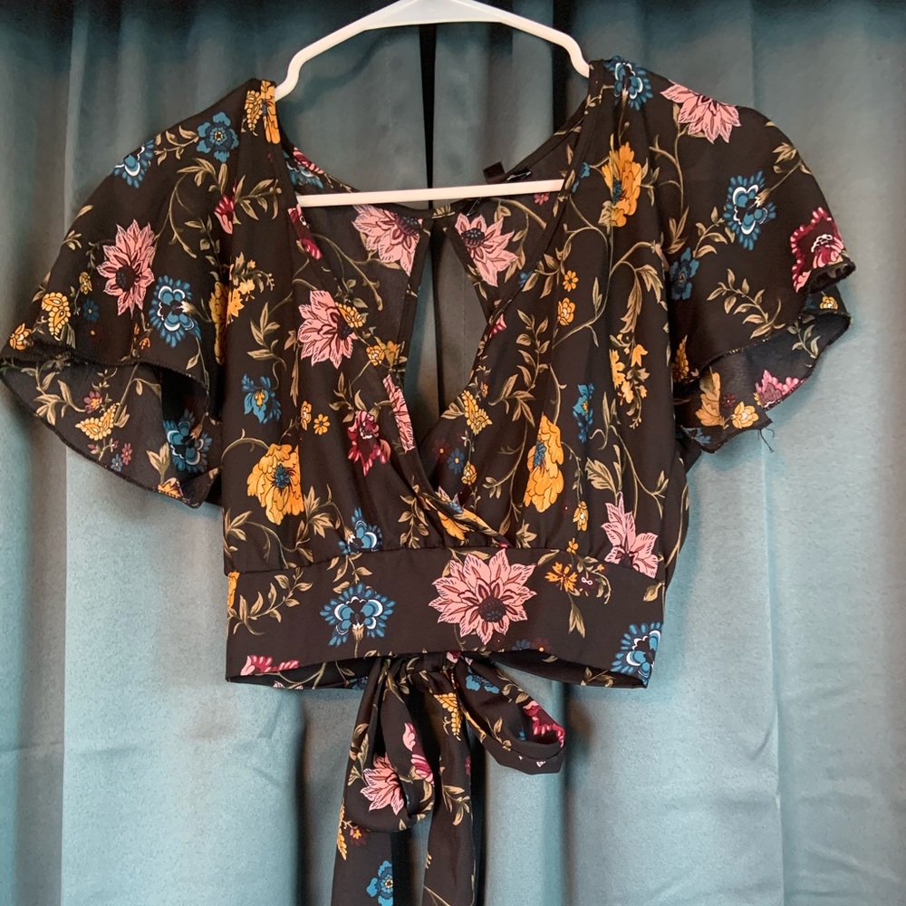 Backless Floral Crop Too
